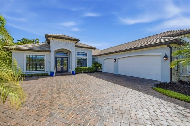2287 Somerset PL, Naples, FL 34120