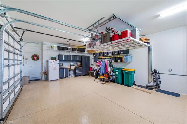2287 Somerset PL, Naples, FL 34120