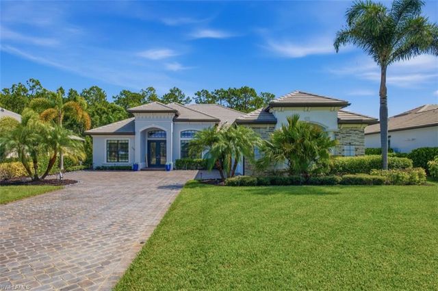 2287 Somerset PL, Naples, FL 34120