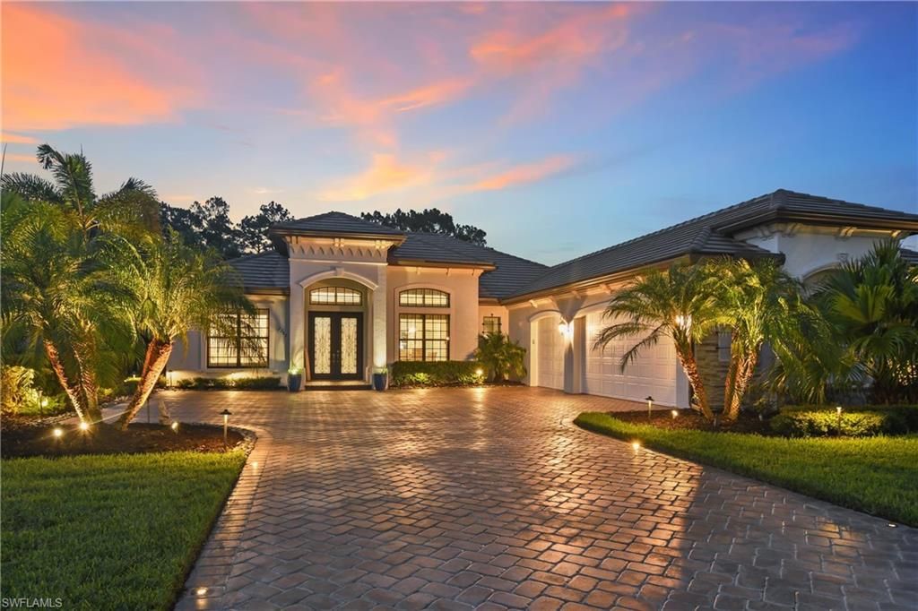 2287 Somerset PL, Naples, FL 34120