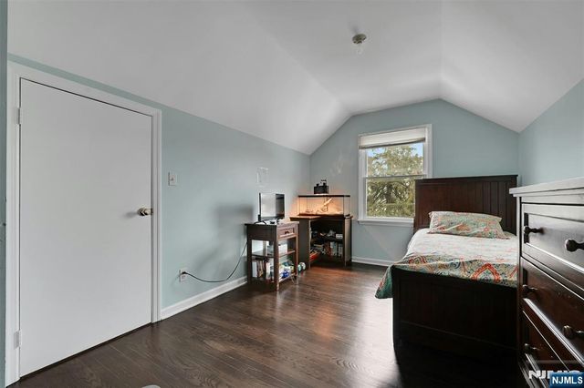 288 Schley Place, Teaneck, NJ 07666