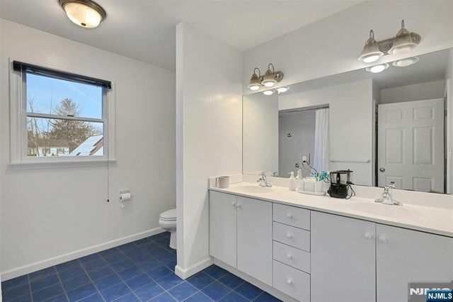 288 Schley Place, Teaneck, NJ 07666