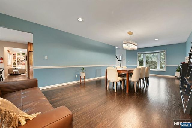 288 Schley Place, Teaneck, NJ 07666