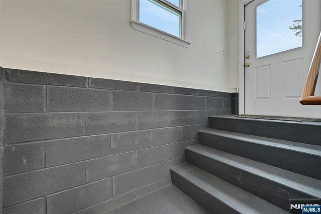 288 Schley Place, Teaneck, NJ 07666