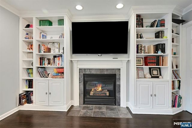 288 Schley Place, Teaneck, NJ 07666