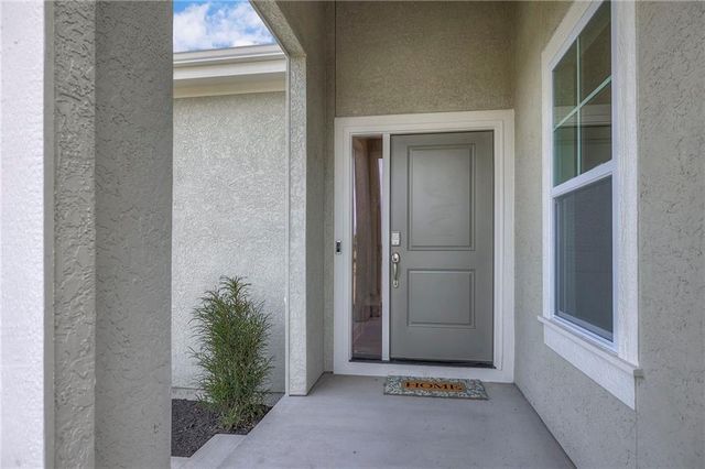 9860 W Greeley Street, Lenexa, KS 66227