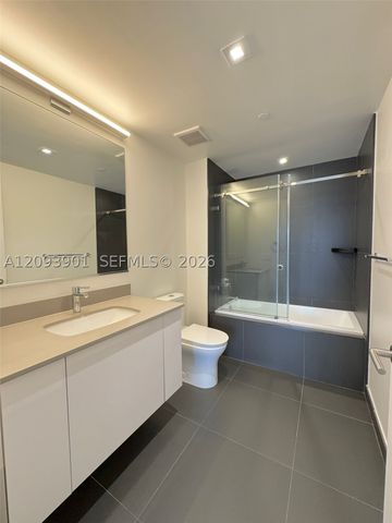 1600 NE 1st Ave 2509, Miami, FL 33132