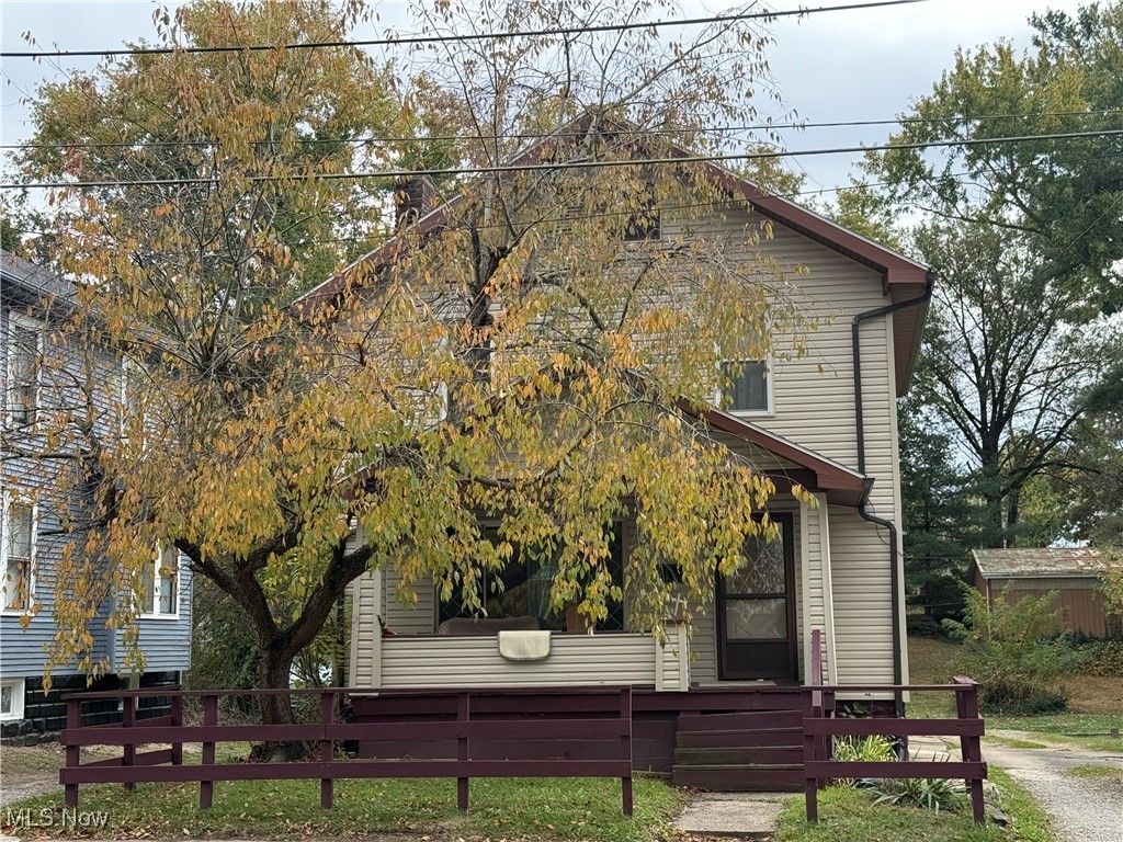 954 Pershing Road, Zanesville, OH 43701