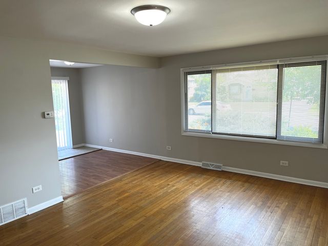 4348 Mann Street, Oak Forest, IL 60452