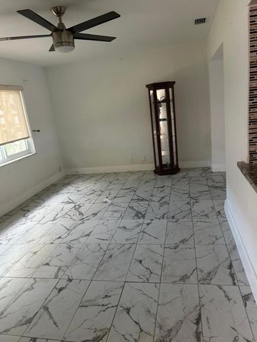 7001 NW 76th Ct, Tamarac, FL 33321