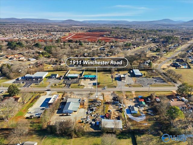 1911 Winchester Road, Huntsville, AL 35811