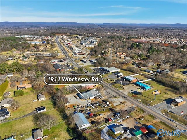 1911 Winchester Road, Huntsville, AL 35811