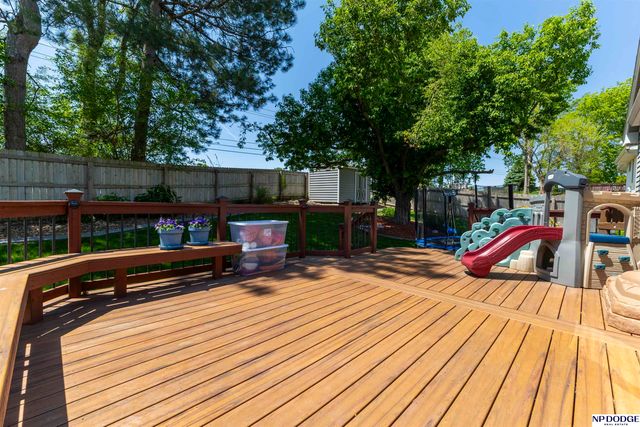 1005 Devon Drive, Papillion, NE 68046