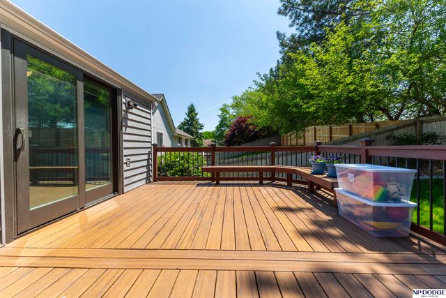 1005 Devon Drive, Papillion, NE 68046