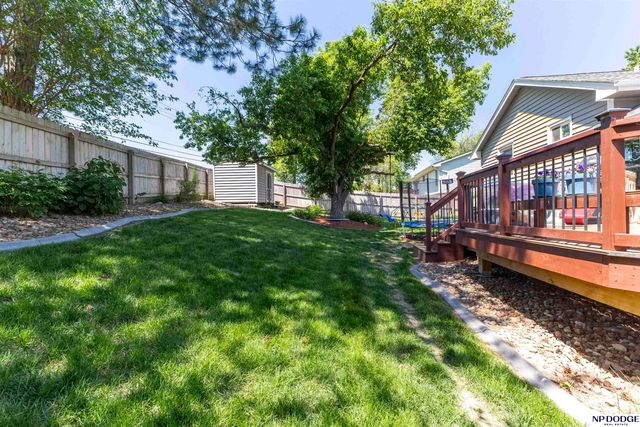 1005 Devon Drive, Papillion, NE 68046
