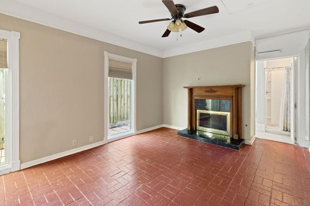 3933 Elston St, Lake Charles, LA 70605