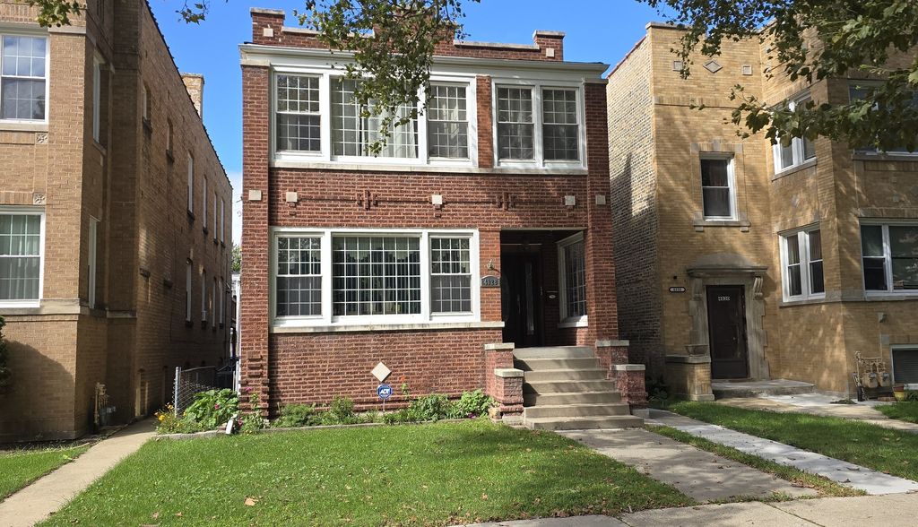 4828 N Karlov Avenue, Chicago, IL 60630 — photo 2