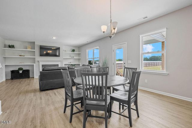 60 Olivia Crossing Court, Four Oaks, NC 27524