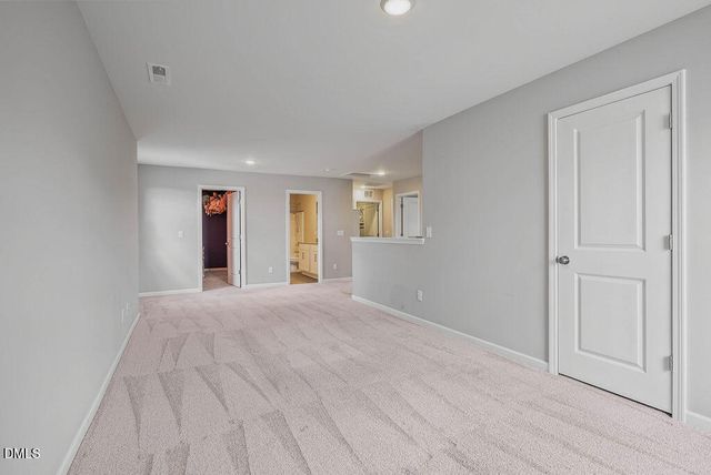 60 Olivia Crossing Court, Four Oaks, NC 27524