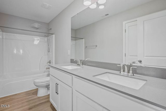 60 Olivia Crossing Court, Four Oaks, NC 27524