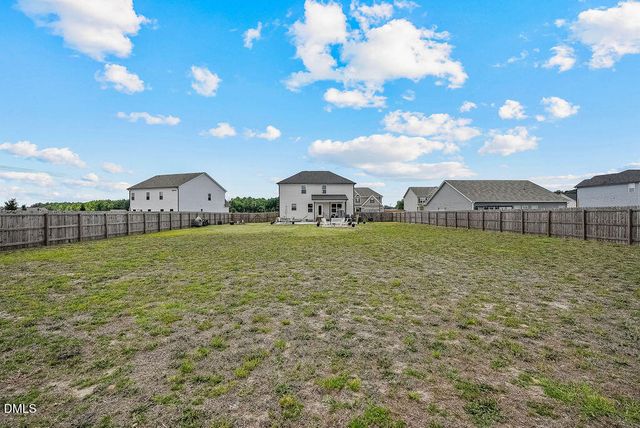 60 Olivia Crossing Court, Four Oaks, NC 27524