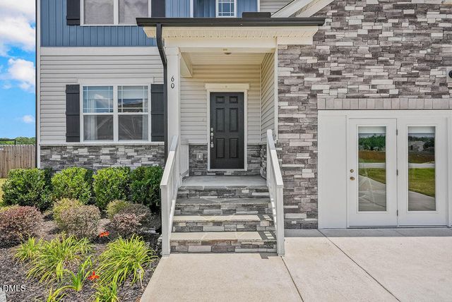 60 Olivia Crossing Court, Four Oaks, NC 27524