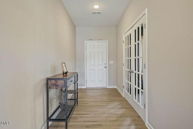 60 Olivia Crossing Court, Four Oaks, NC 27524
