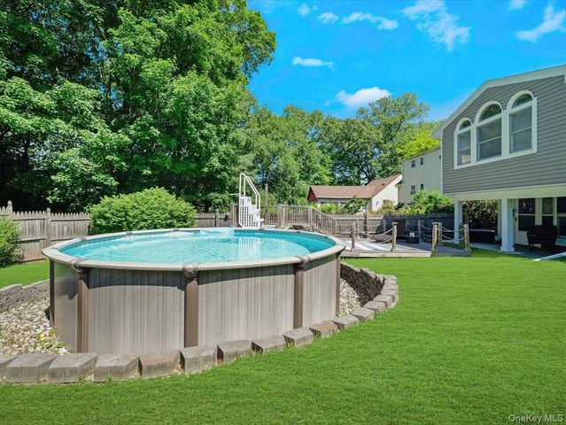 35 Hillside Avenue, Suffern, NY 10901
