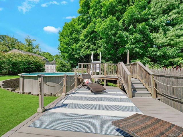 35 Hillside Avenue, Suffern, NY 10901