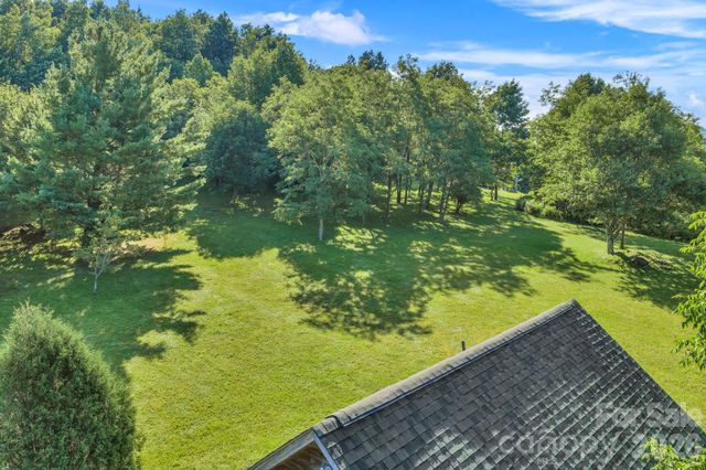 525 Schoolhouse Ridge, Boone, NC 28607