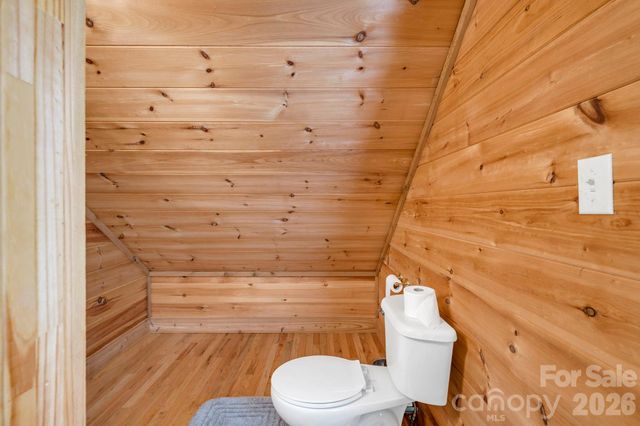 525 Schoolhouse Ridge, Boone, NC 28607