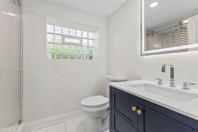 8044 S Harper Avenue, Chicago, IL 60619