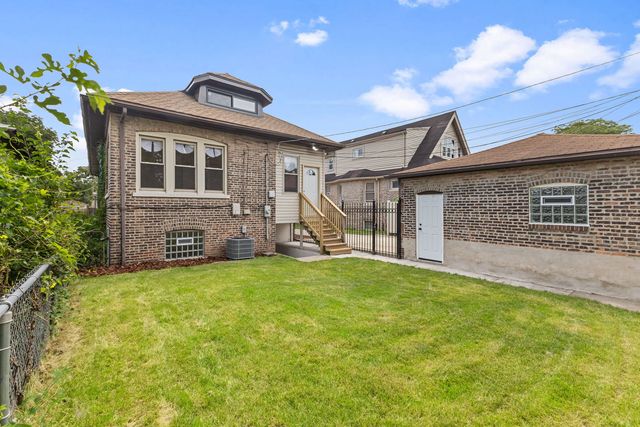8044 S Harper Avenue, Chicago, IL 60619