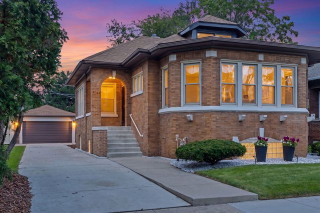 8044 S Harper Avenue, Chicago, IL 60619