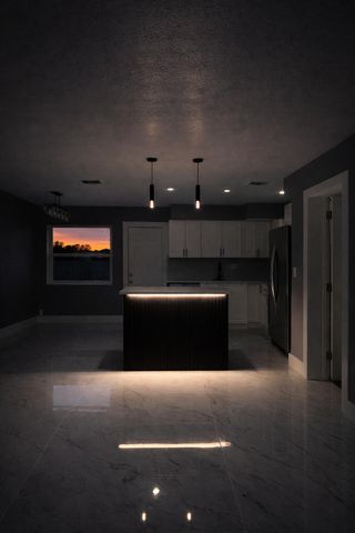 915 SW 3rd Street, Boynton Beach, FL 33435