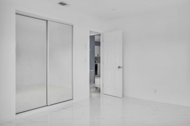 915 SW 3rd Street, Boynton Beach, FL 33435