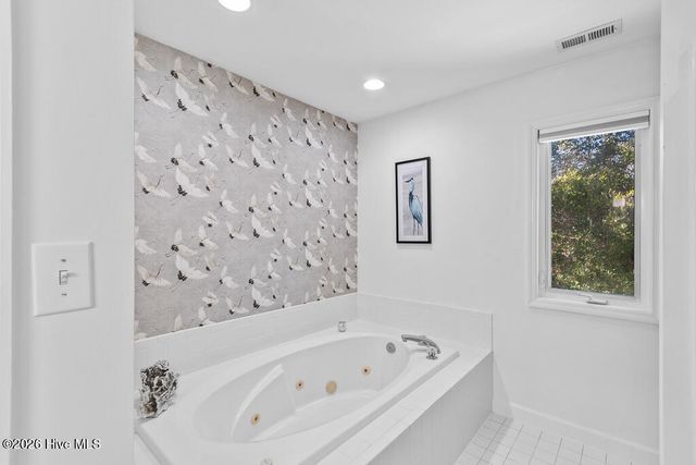 312 Pine Knoll Circle, Atlantic Beach, NC 28512