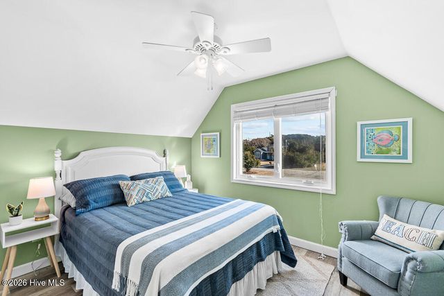 312 Pine Knoll Circle, Atlantic Beach, NC 28512