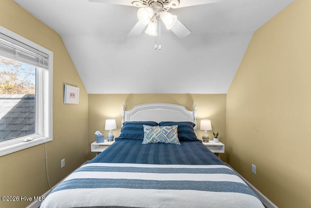 312 Pine Knoll Circle, Atlantic Beach, NC 28512