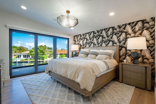 3001 NE 52nd Street, Lighthouse Point, FL 33064