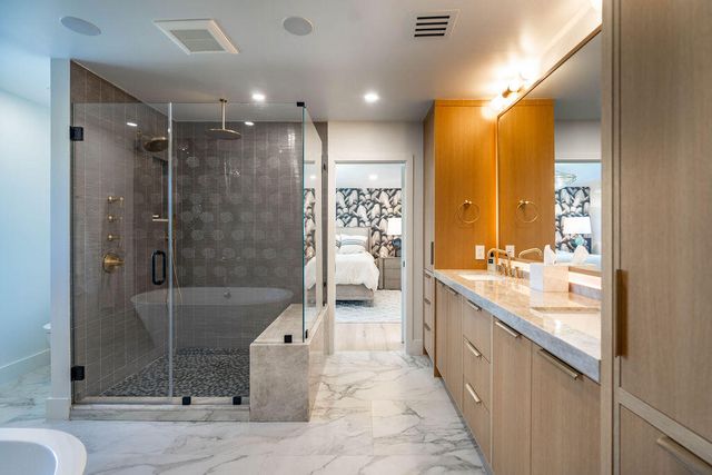 3001 NE 52nd Street, Lighthouse Point, FL 33064