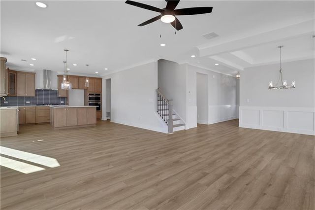 216 Coffee Lane, Hoschton, GA 30548