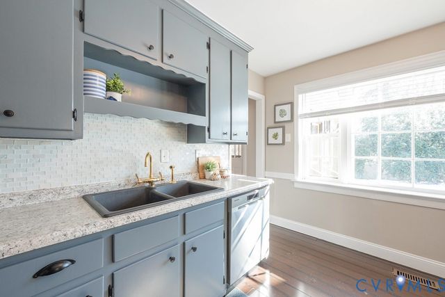 10221 Sauna Dr, Richmond, VA 23236