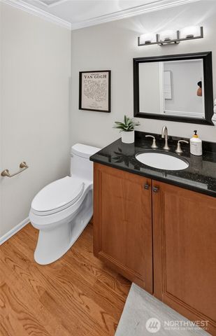 1010 106th Avenue SE, Bellevue, WA 98004