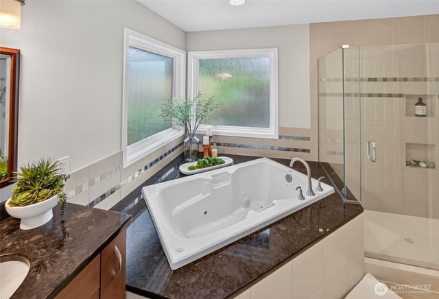 1010 106th Avenue SE, Bellevue, WA 98004