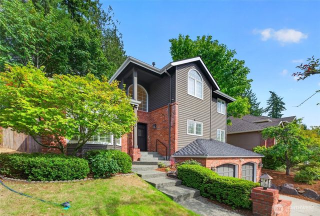 1010 106th Avenue SE, Bellevue, WA 98004