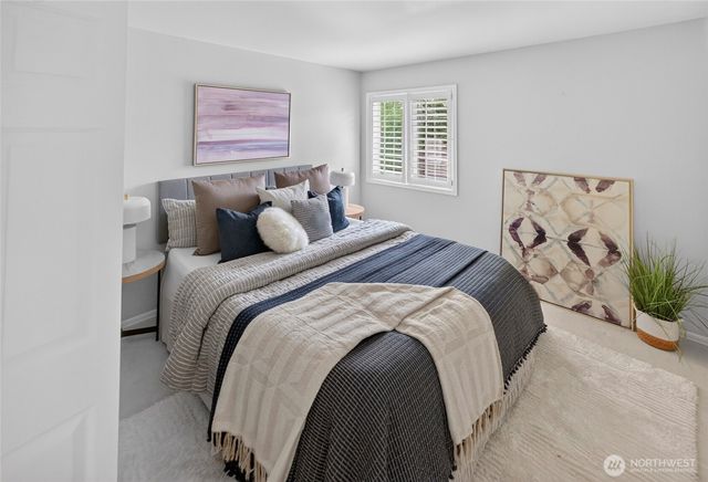1010 106th Avenue SE, Bellevue, WA 98004