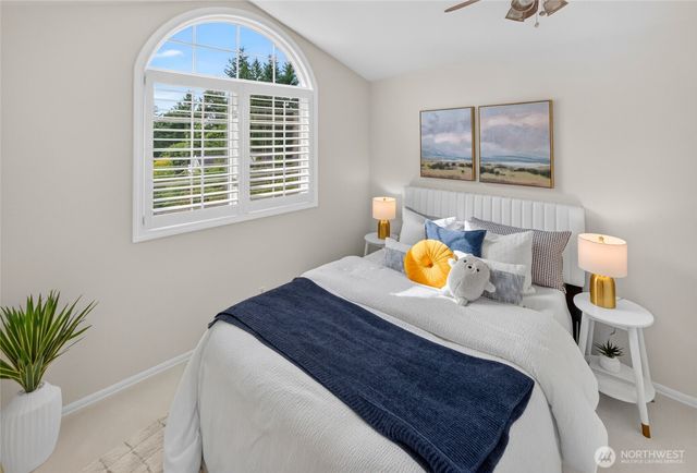 1010 106th Avenue SE, Bellevue, WA 98004