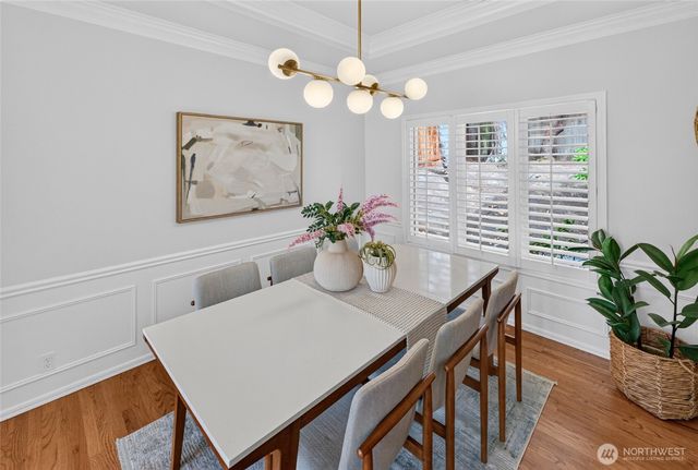 1010 106th Avenue SE, Bellevue, WA 98004