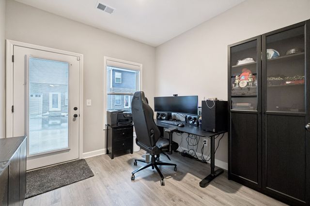 237 Kenner Pvt Aly, Hendersonville, TN 37075